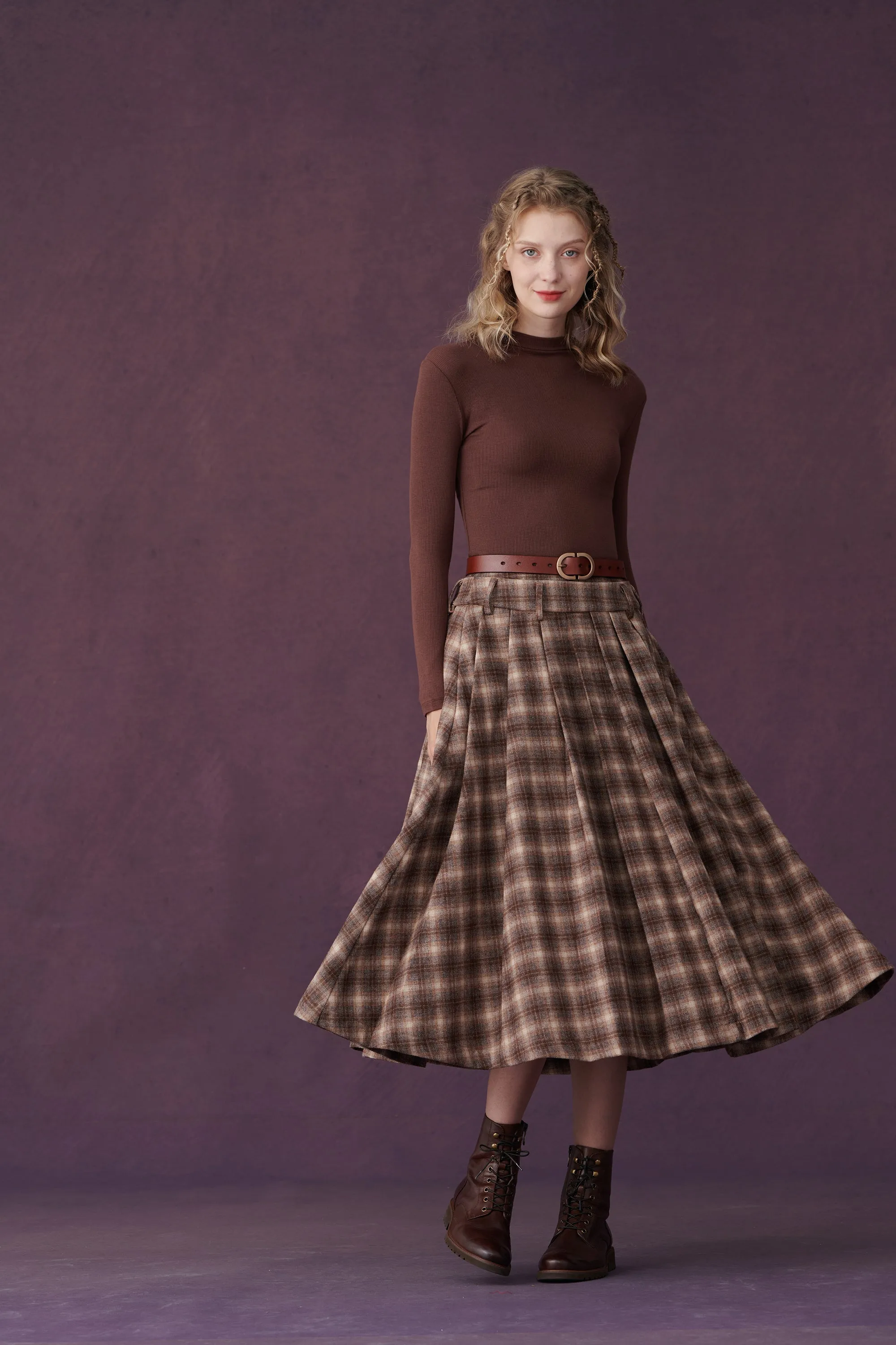 City Exclusives 11 | Check wool skirt in brown