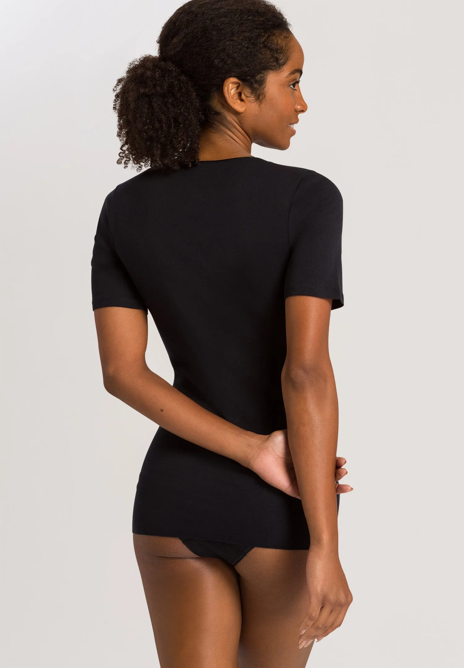 Cotton Seamless Fitted Cotton V-Neck Top | Black 71603-019
