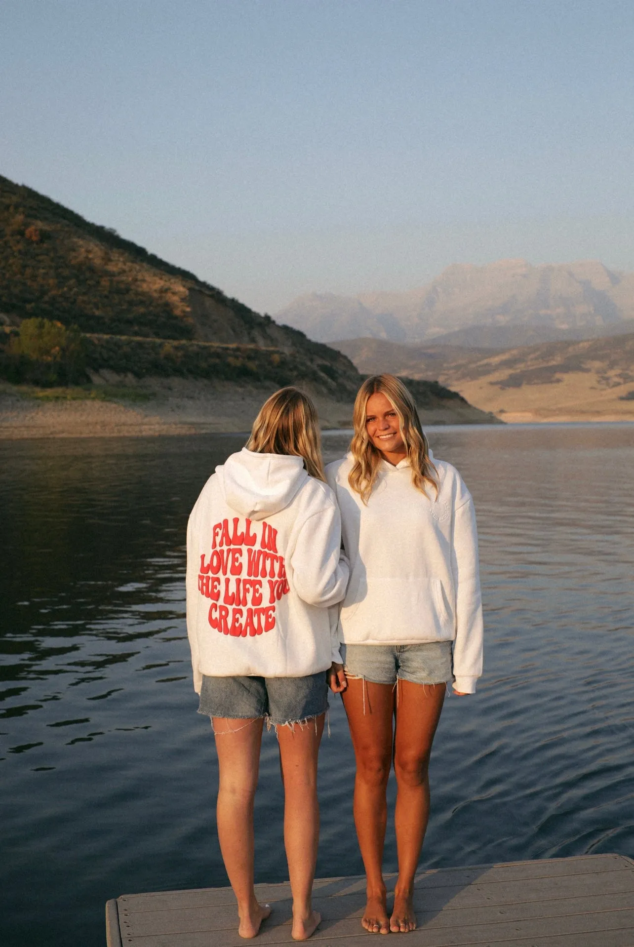 FILWTLYC HOODIE // WHITE