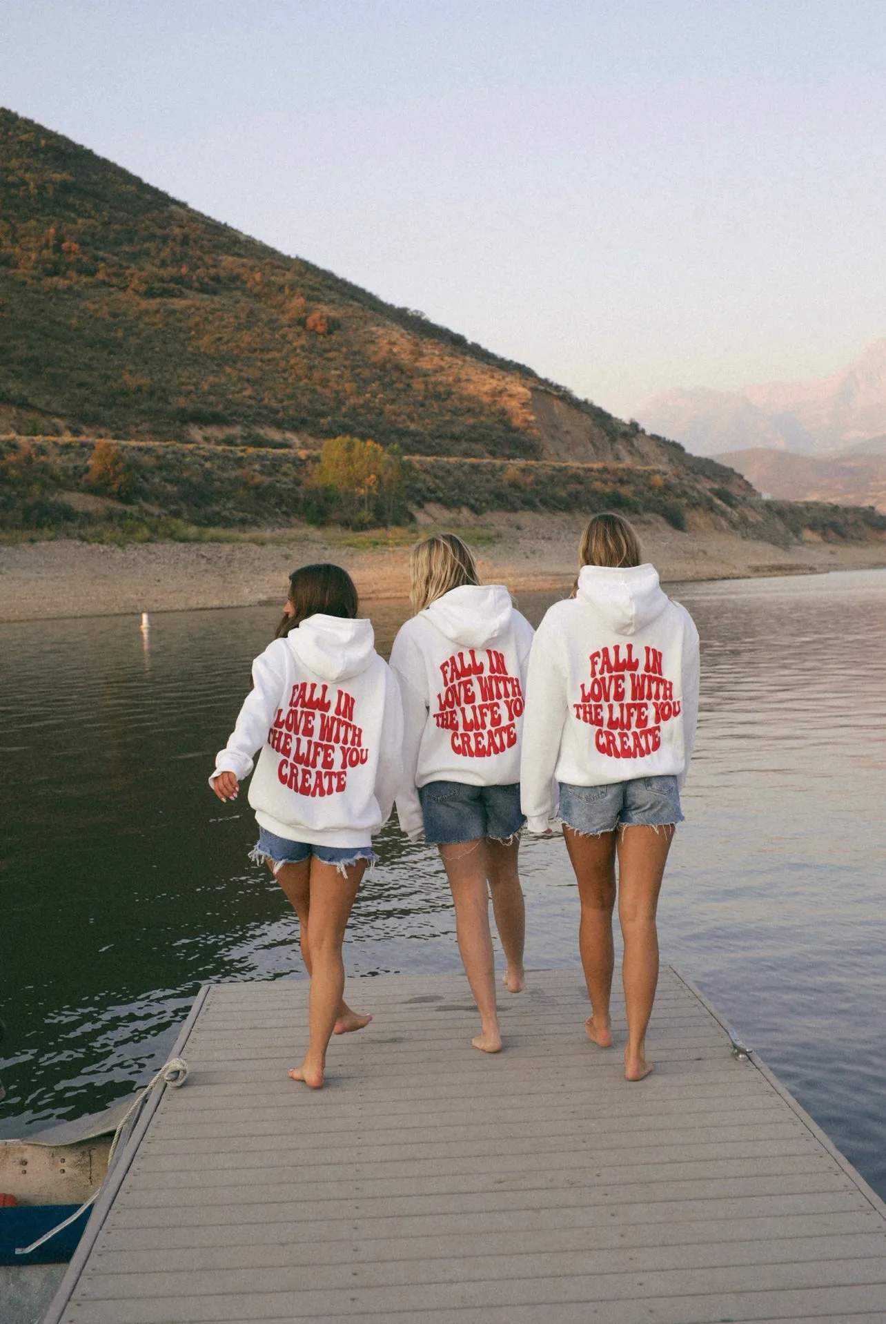FILWTLYC HOODIE // WHITE