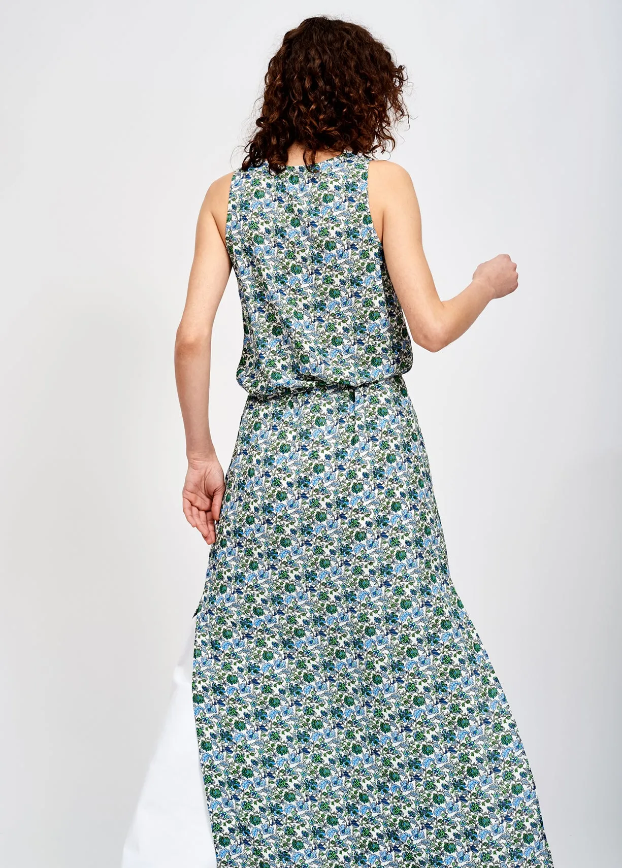 Floral print sleeveless maxi dress with rhinestones